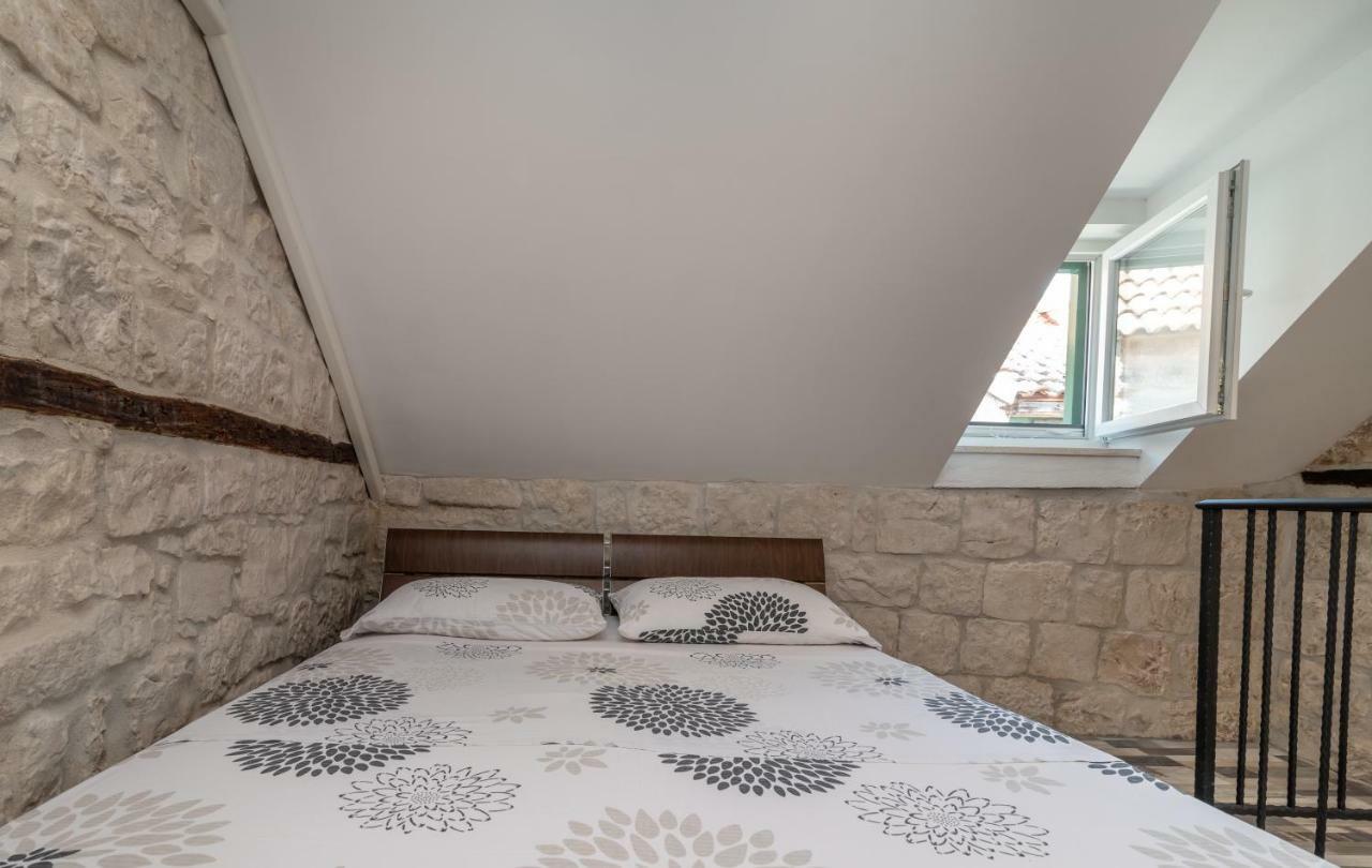 טרוגיר Apartman Skuribanda מראה חיצוני תמונה