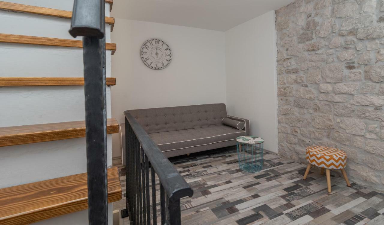 טרוגיר Apartman Skuribanda מראה חיצוני תמונה